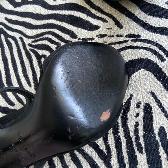 MARCIANO Heels 🖤 - Picture 6 of 7